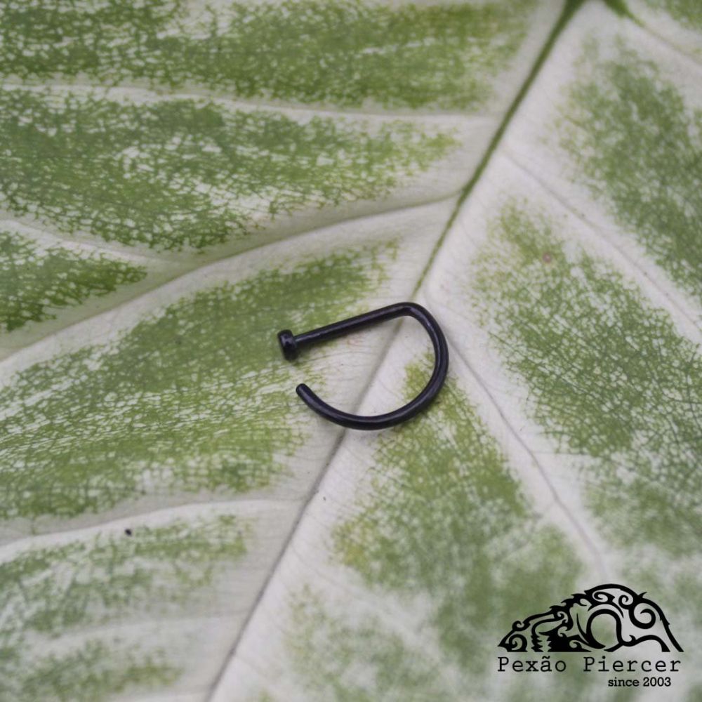 Pexão Body Piercing D RING em TITÂNIO PVD BLACK 1.2mm (Nariz)